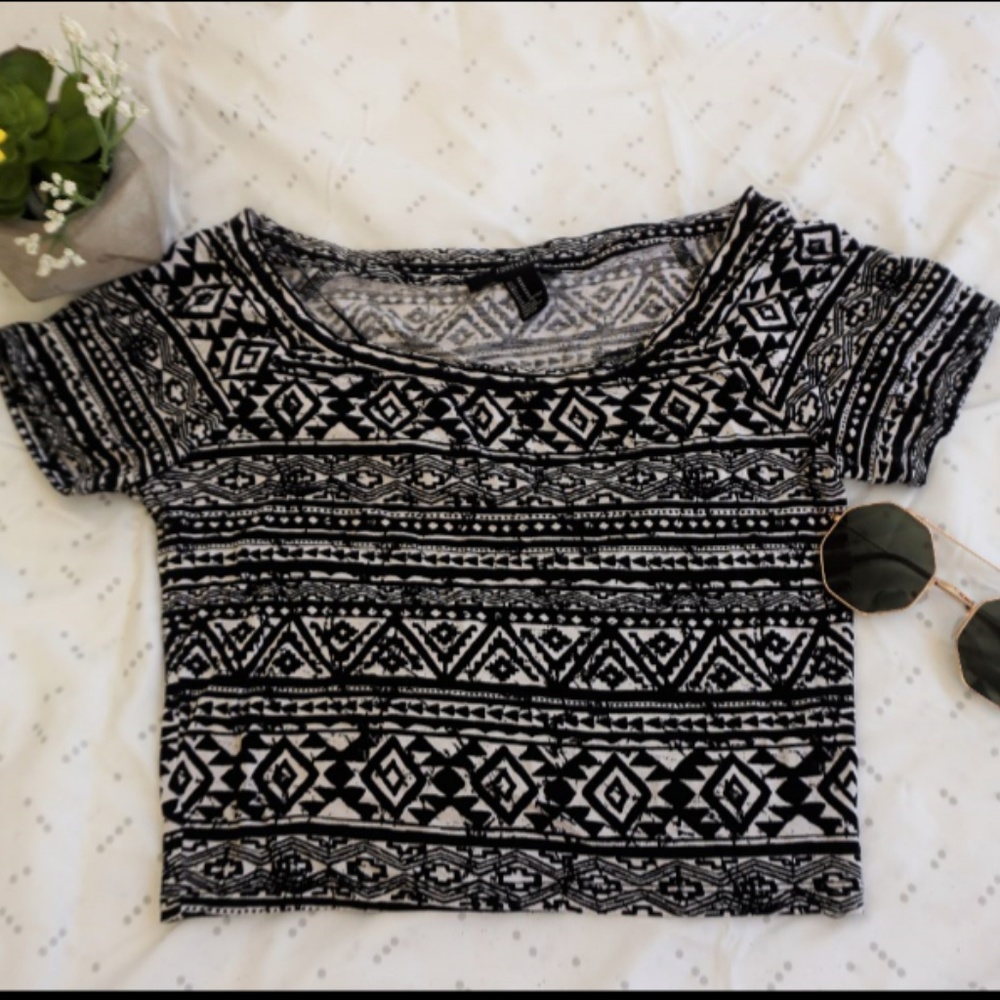black and white tribe print forever 21 size medium